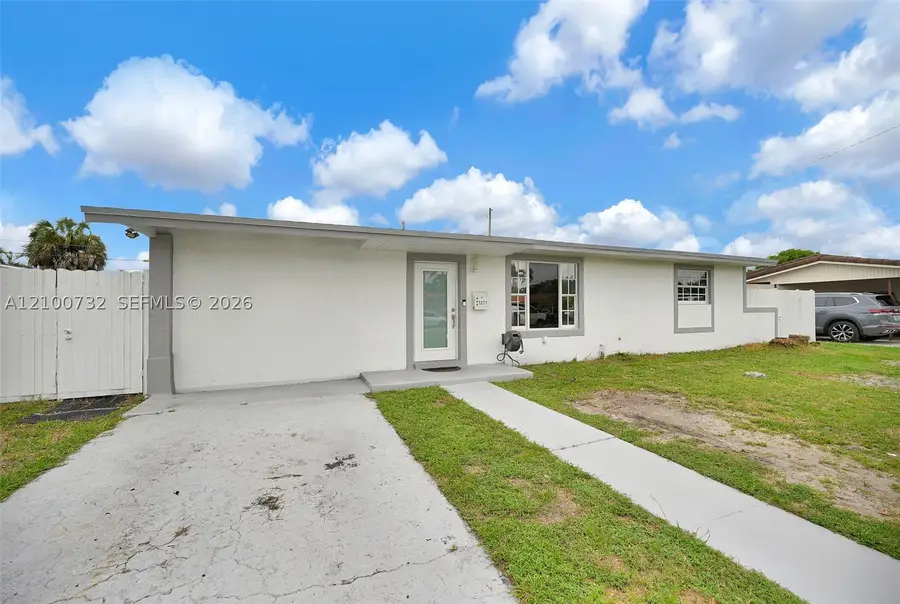1271 W 79th St, Hialeah, FL 33014 - #3