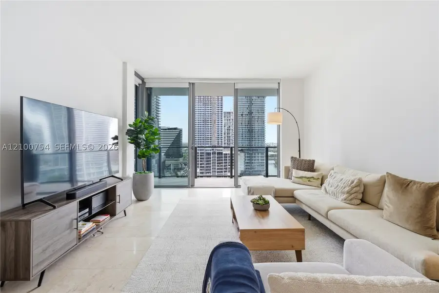 68 SE 6th St #1106, Miami, FL 33131 - #3