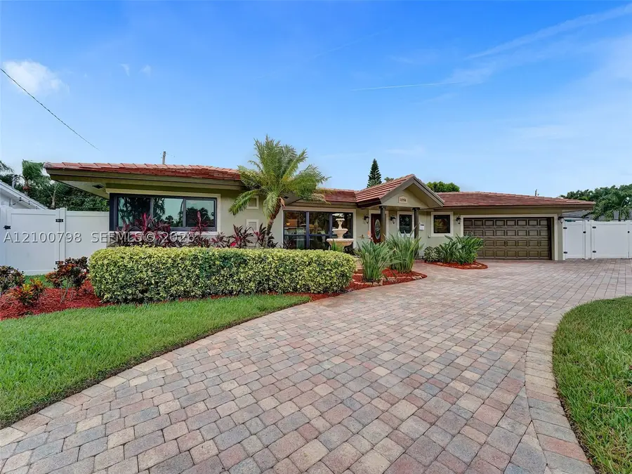 2756 NE 33rd St, Fort Lauderdale, FL 33306 - #3