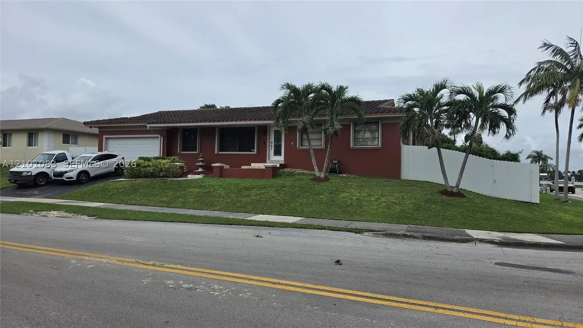8065 SW 205th Ter, Cutler Bay, FL 33189 - #1