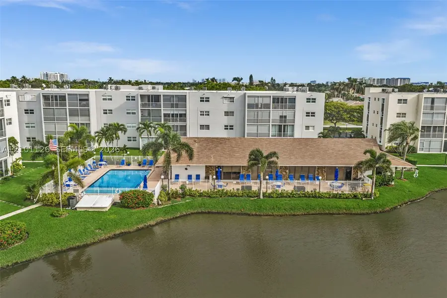 315 SE 11th Ter #203, Dania Beach, FL 33004 - #3