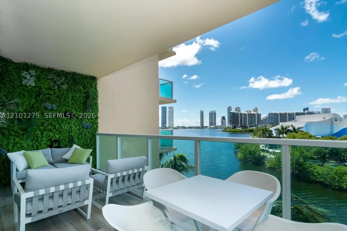 3300 NE 190 St #516, Aventura, FL 33180 - #1
