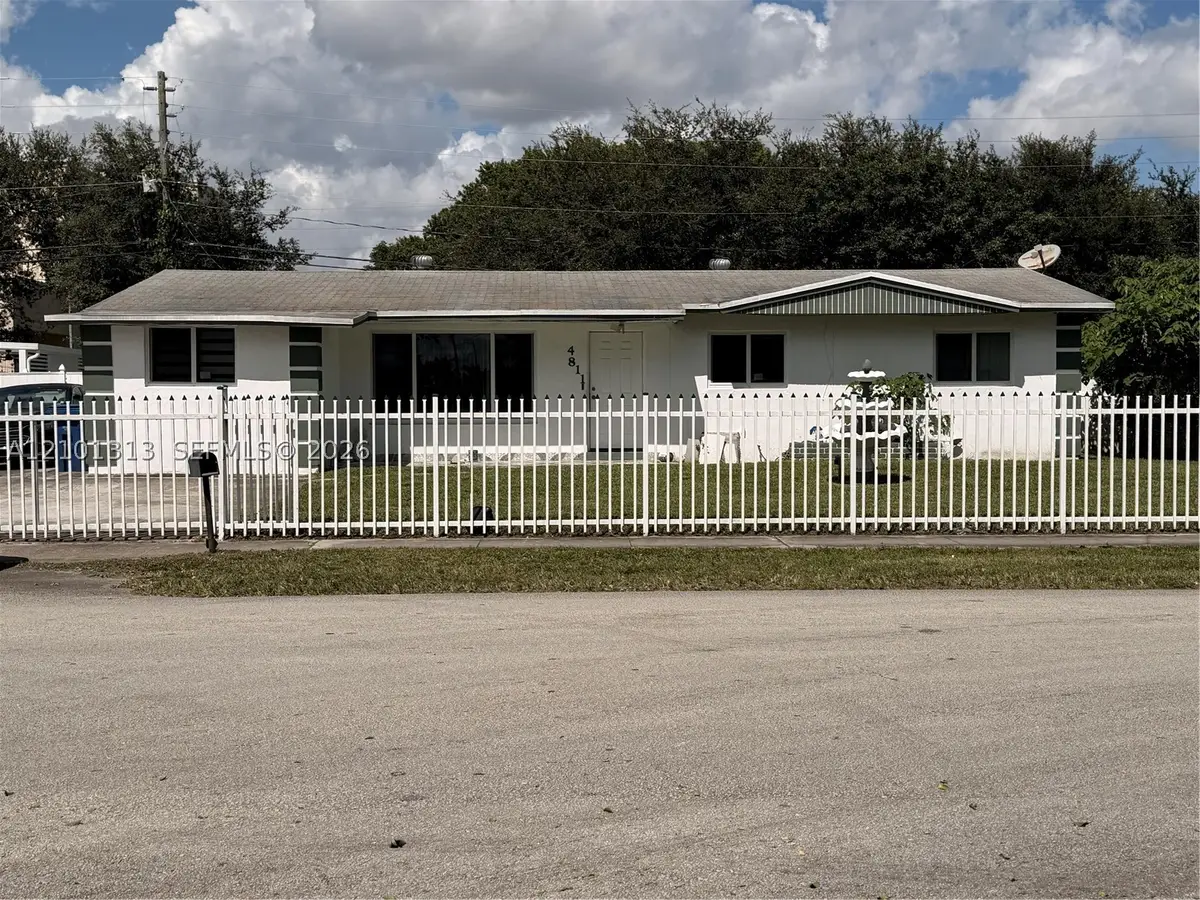 4811 NW 181st Ter, Miami Gardens, FL 33055 - #1