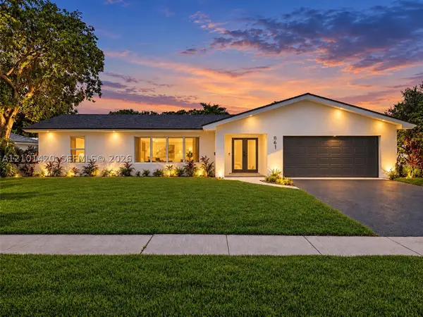 861 NW 72nd Ave, Plantation, FL 33317