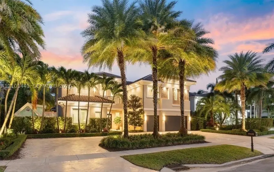 560 Coconut Palm Ter, Plantation, FL 33324 - #2