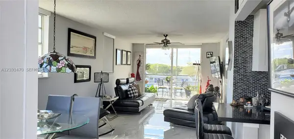 14165 SW 87th St #D501, Miami, FL 33183