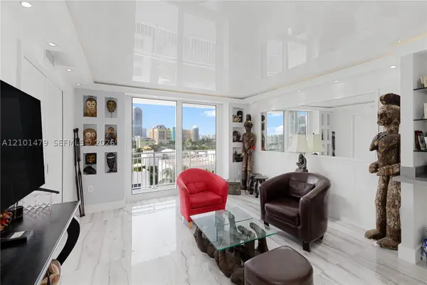 345 Ocean Dr #705, Miami Beach, FL 33139