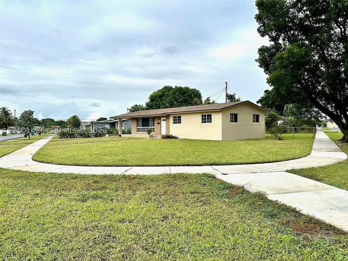 821 NW 173rd Ter, Miami Gardens, FL 33169 - #1