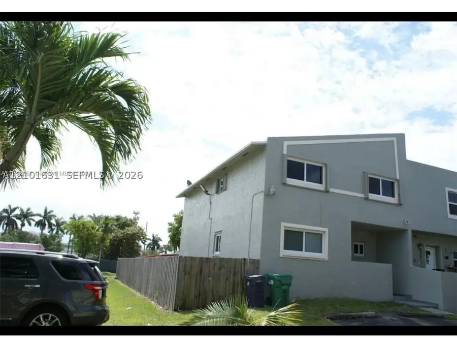 9030 SW 203rd Ter, Cutler Bay, FL 33189 - #2