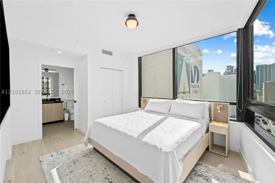 225 N Miami Ave #912, Miami, FL 33128 - #2