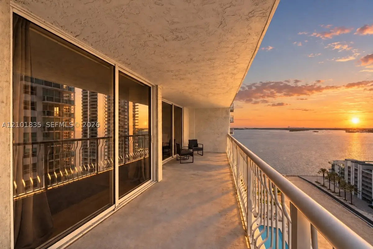 1200 Brickell Bay Dr #1907, Miami, FL 33131 - #1
