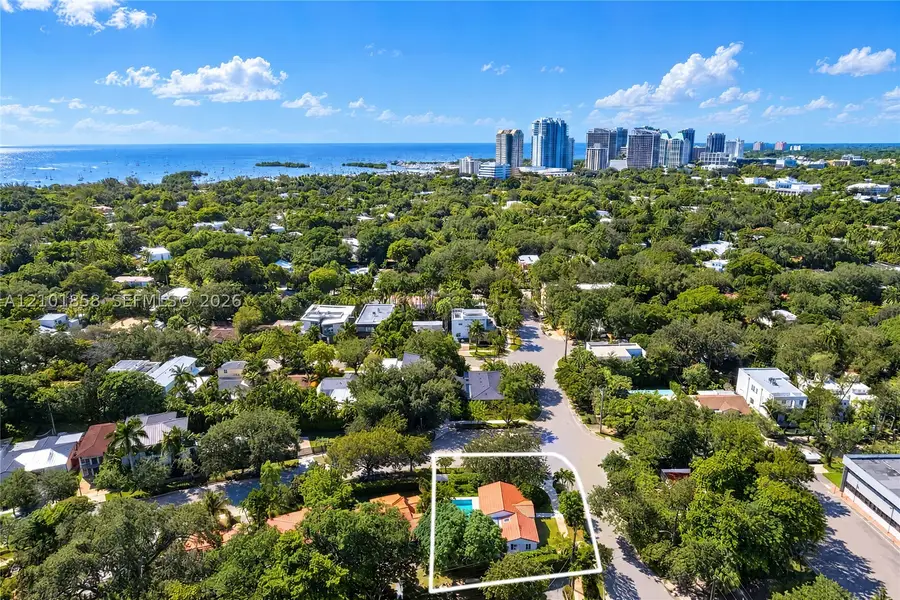 2727 Calusa St, Miami, FL 33133 - #3