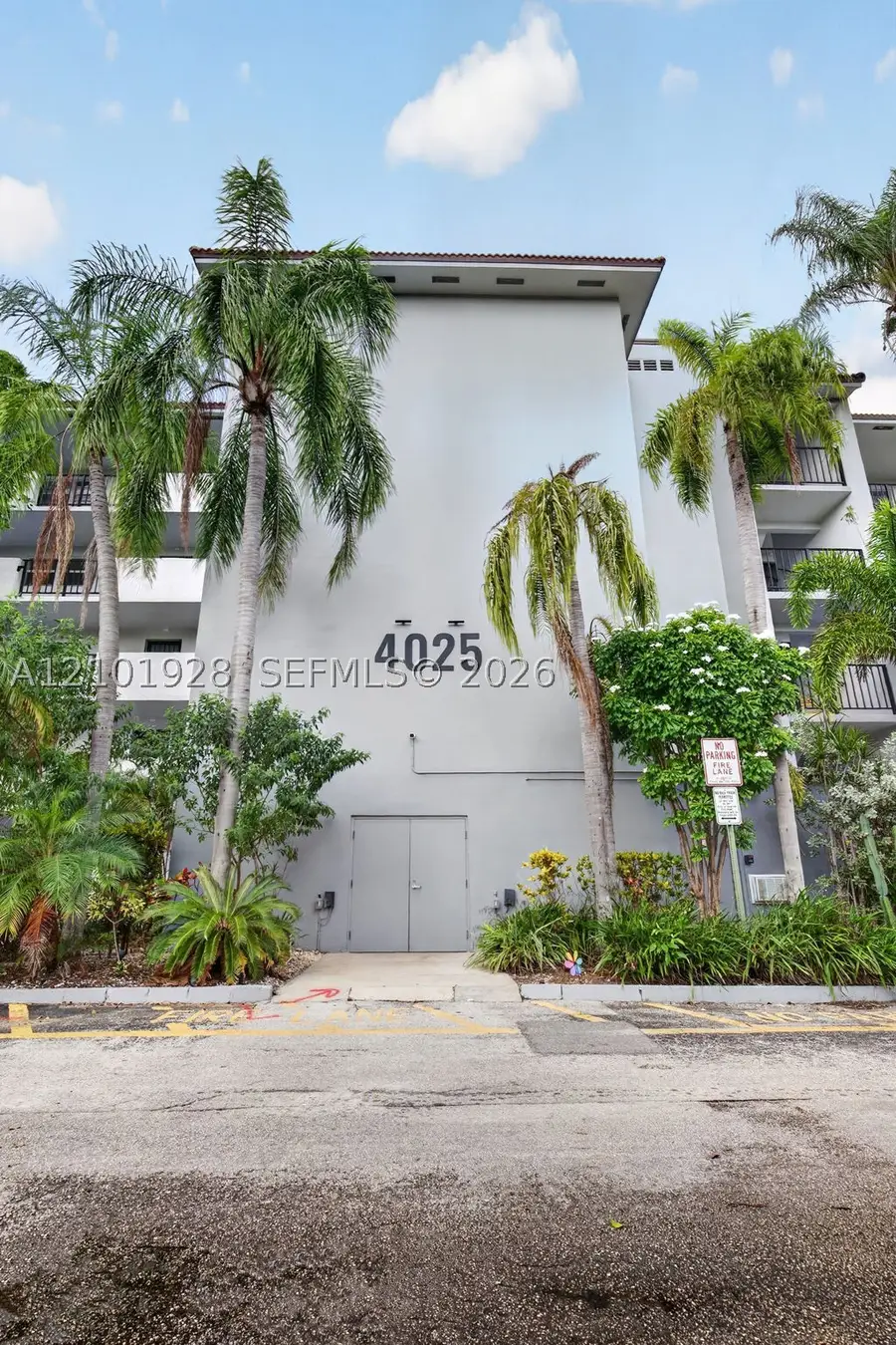 4025 N Nob Hill Rd #107, Sunrise, FL 33351 - #2