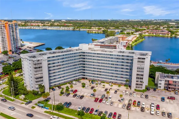 1401 NE Miami Gardens Dr #892, Miami, FL 33179