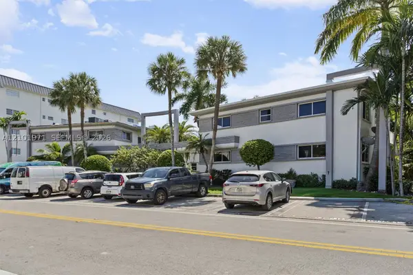 1150 99th St #25, Bay Harbor Islands, FL 33154