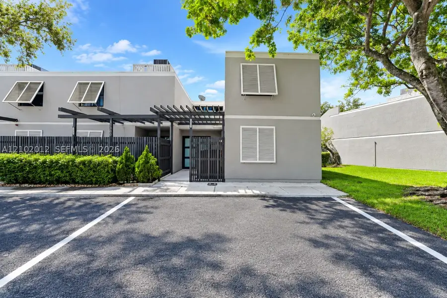 11304 NW 14th Ct, Pembroke Pines, FL 33026 - #2