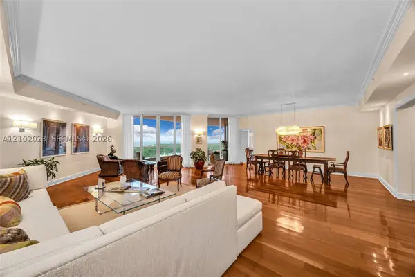 60 Edgewater Dr #14E, Coral Gables, FL 33133