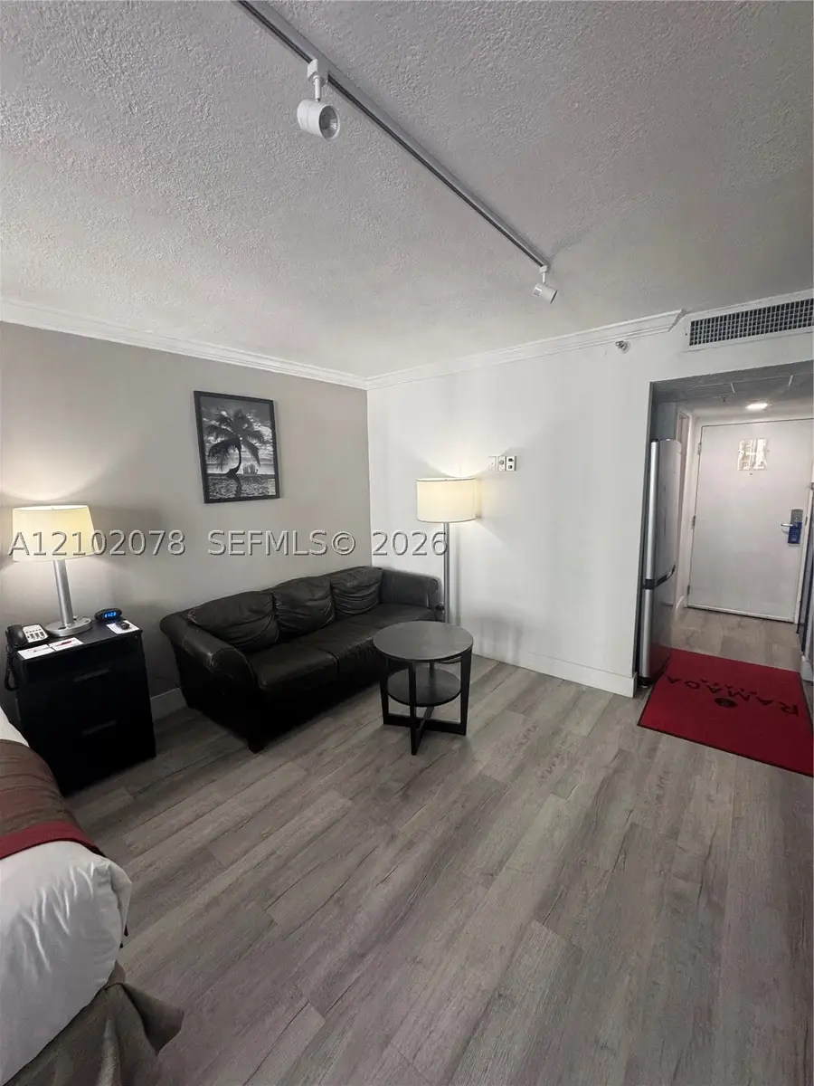 19201 Collins Ave #918, Sunny Isles Beach, FL 33160 - #3