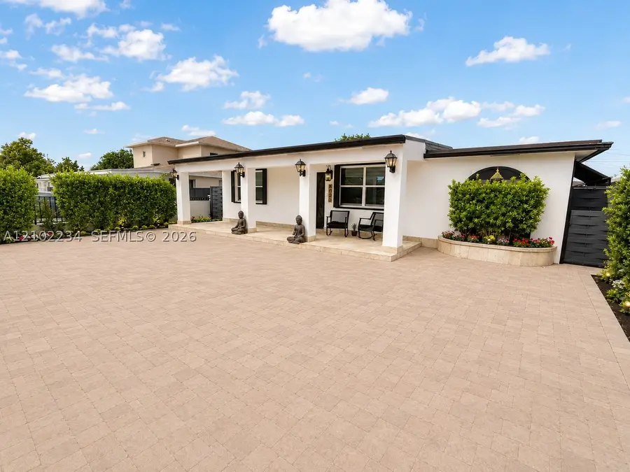 4590 E 9th Ln, Hialeah, FL 33013 - #3