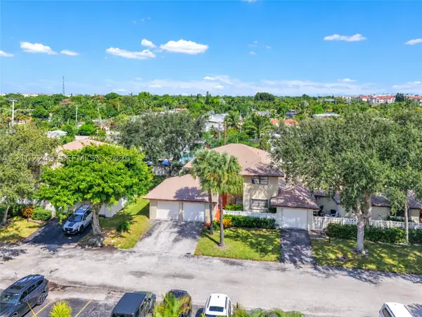 1769 NE 40th Pl #505, Pompano Beach, FL 33064