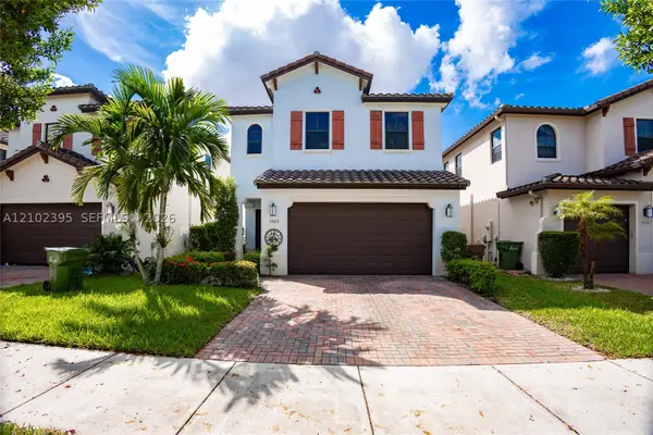 3302 W 97th Ter, Hialeah, FL 33018