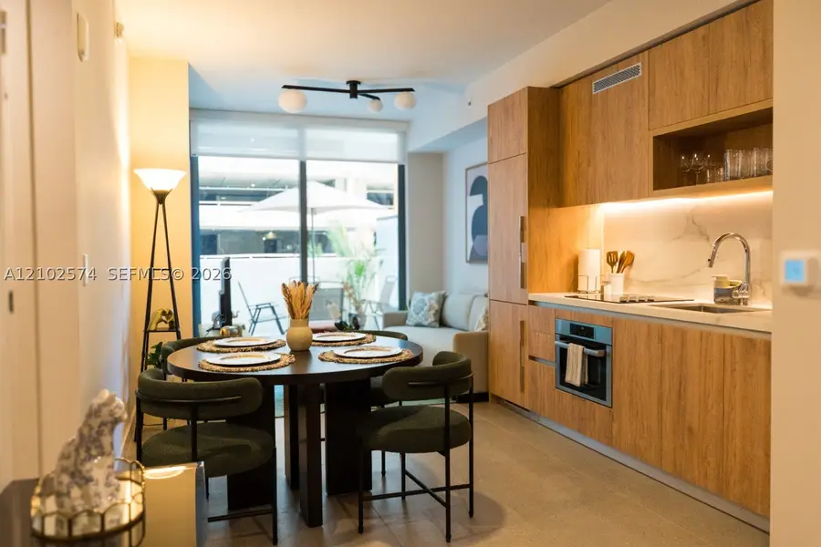 11 NE 6th St #204, Miami, FL 33132 - #2