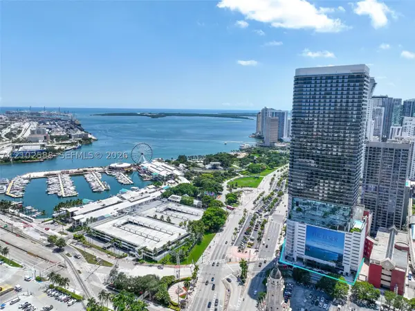 398 NE 5th St #1711, Miami, FL 33132