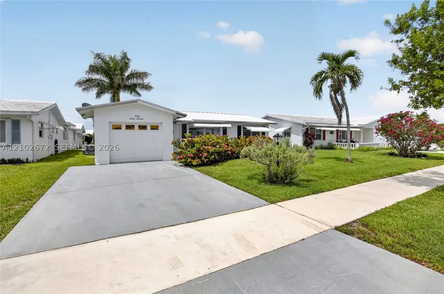 719 SW 18th St, Boynton Beach, FL 33426 - #2