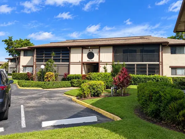 9850 S Belfort Cir #212-3, Tamarac, FL 33321
