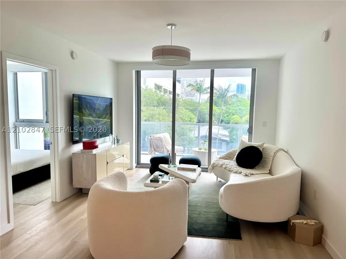 13800 Highland Dr #307, North Miami Beach, FL 33181 - #1