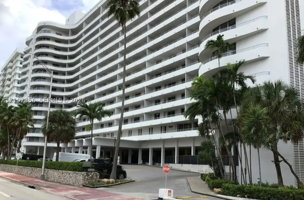 5555 Collins Ave #15P, Miami Beach, FL 33140 - #1