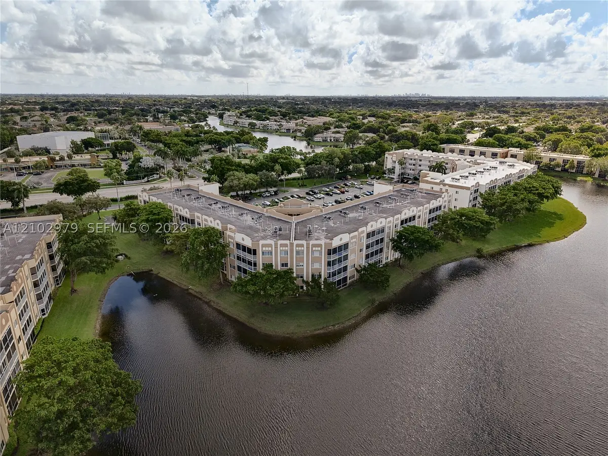 7623 Southampton Ter #206, Tamarac, FL 33321 - #1
