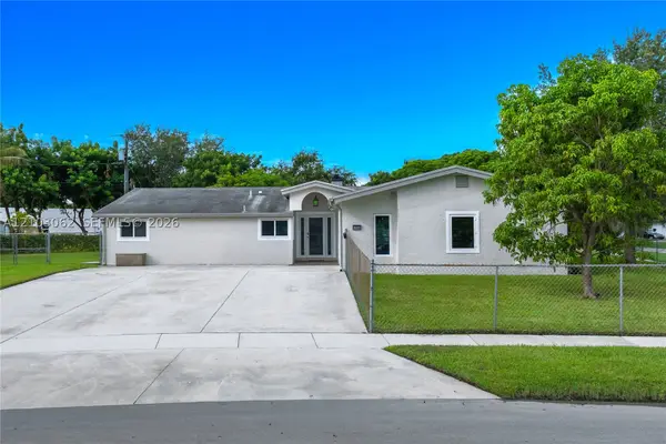 10198 SW 203rd Ter, Cutler Bay, FL 33189