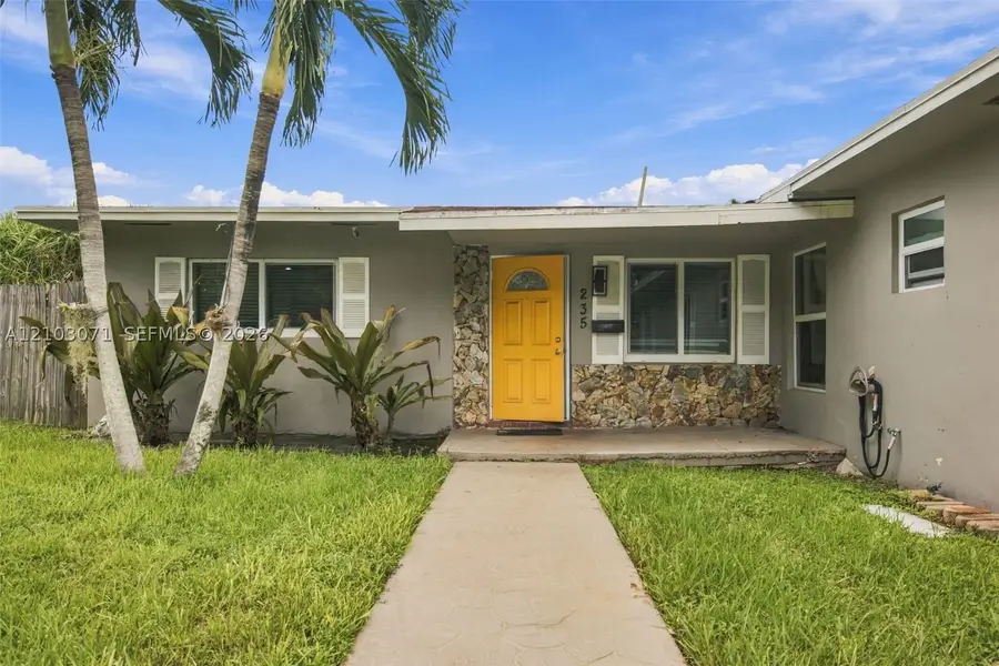 235 NE 118th St, Miami, FL 33161 - #3