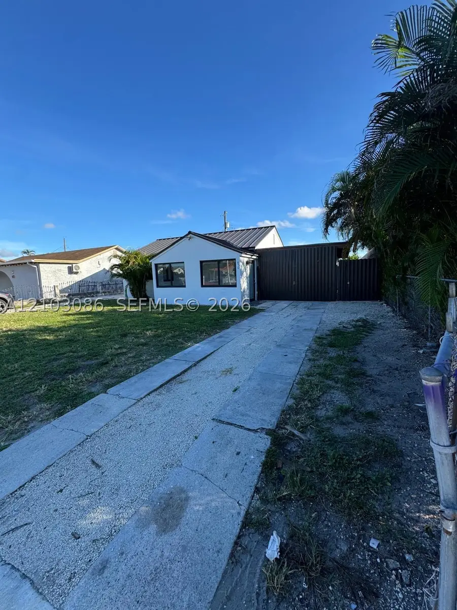 850 SE 2nd Pl, Hialeah, FL 33010 - #3