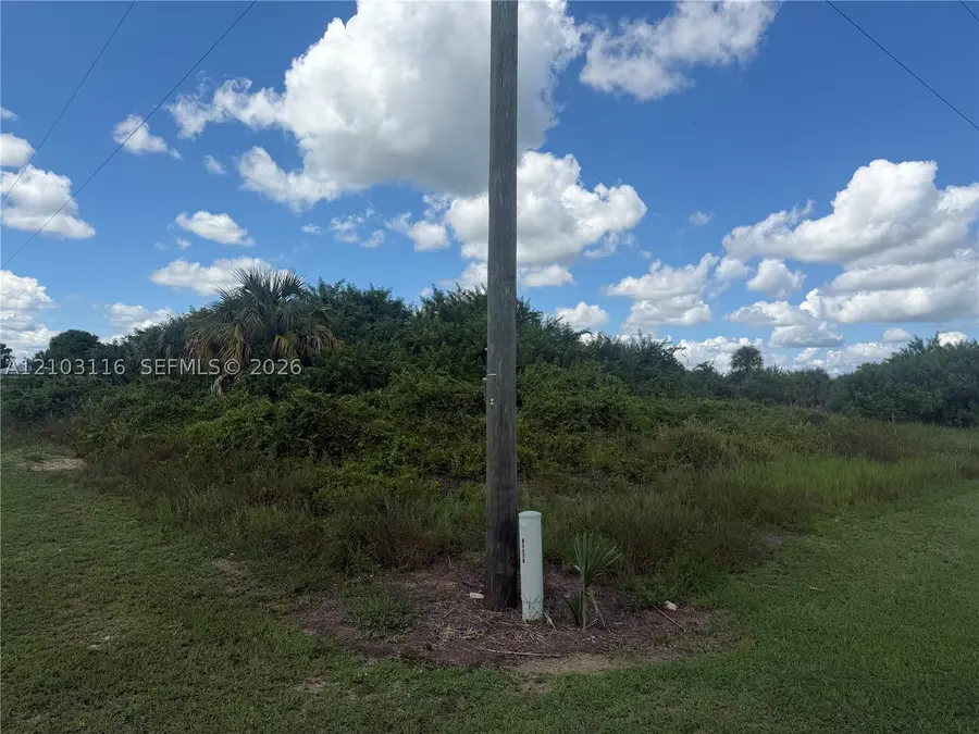 9006 Maywood Cir, Port Labelle, FL 33935 - #3
