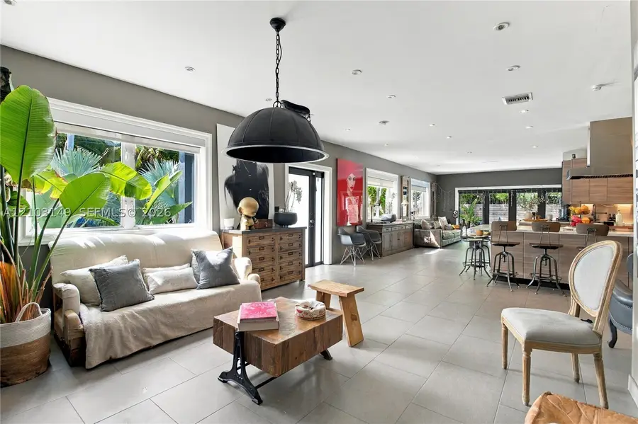 405 W Dilido Dr, Miami Beach, FL 33139 - #2
