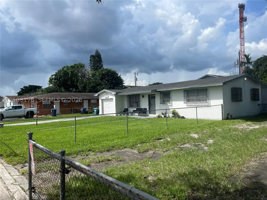 10759 SW 7th St, Sweetwater, FL 33174 - #2