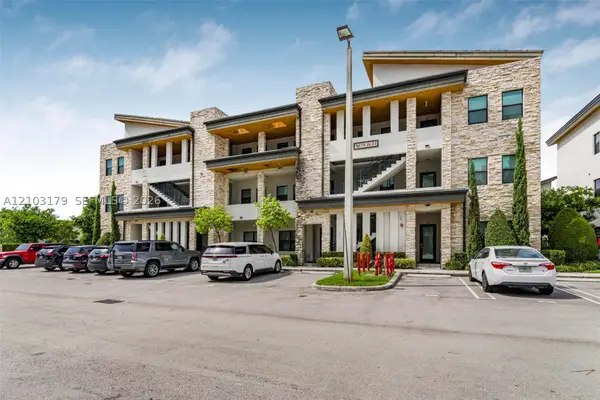 7865 NW 104th Ave #33, Doral, FL 33178