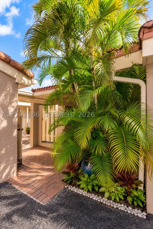 103 Tweedbrook Ln #101, Hollywood, FL 33021