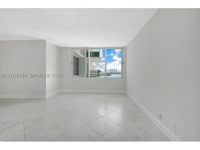 1000 West Ave #1121, Miami Beach, FL 33139 - #3