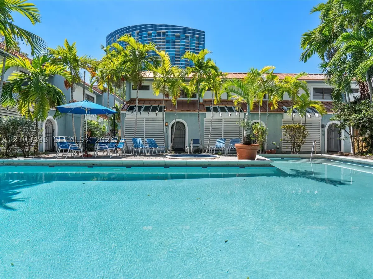 521 NE 38th St #7, Miami, FL 33137 - #1