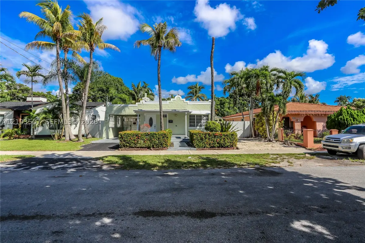 3085 NW 3rd St, Miami, FL 33125 - #1