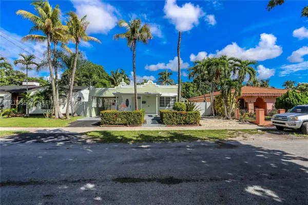 3085 NW 3rd St, Miami, FL 33125