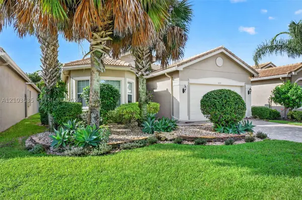 8192 N Pikes Peak Ave, Boynton Beach, FL 33473