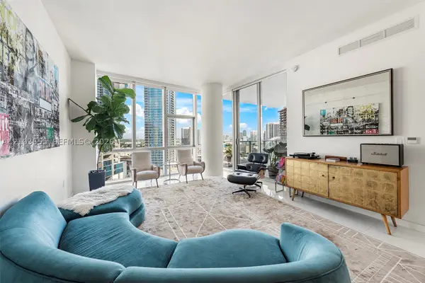 851 NE 1st Ave #1901, Miami, FL 33132