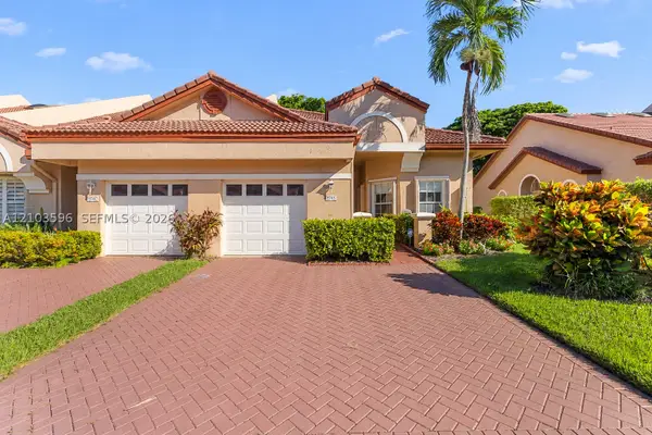 9705 Malvern Dr, Tamarac, FL 33321