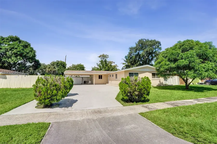 4839 NW 2nd Ct, Plantation, FL 33317 - #2