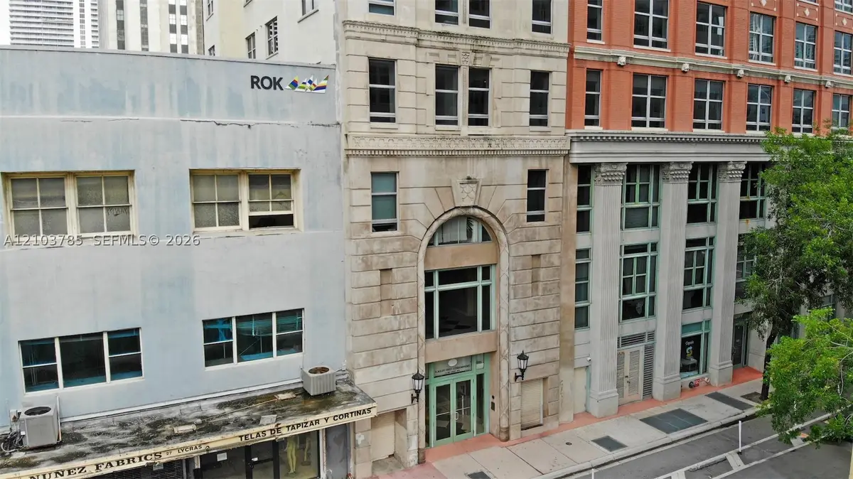111 E Flagler St #902, Miami, FL 33131 - #1