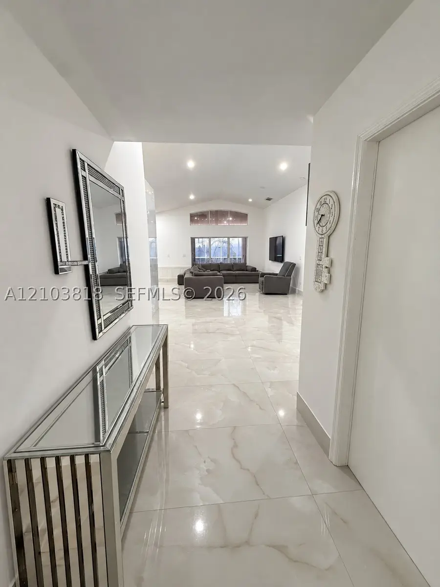 5292 SW 38th Ave, Fort Lauderdale, FL 33312 - #3